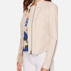 Free People We‎ The Free Faux
Suede Moto Jacket Cream Zipper
Fitted Jacket